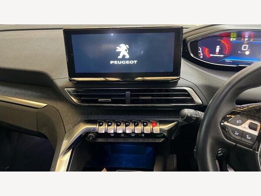2023 Peugeot 5008 photo 12