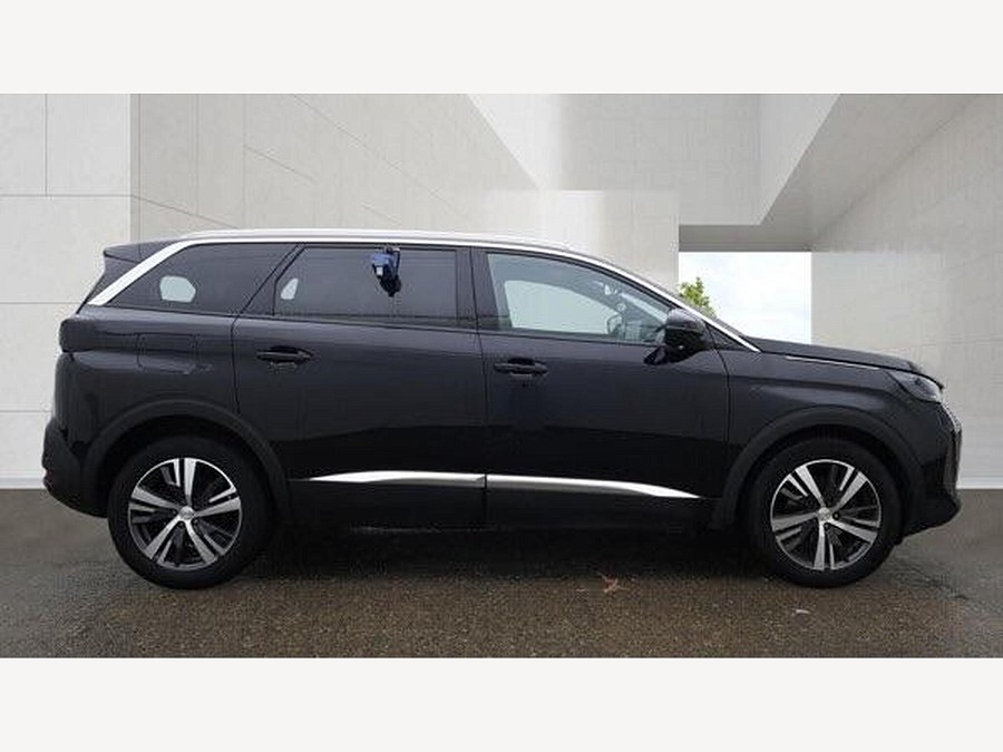 2023 Peugeot 5008 photo 5