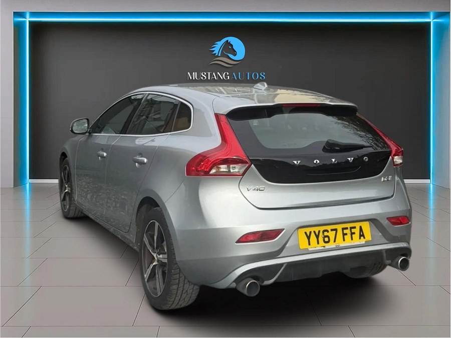 2016 Volvo V40 photo 4