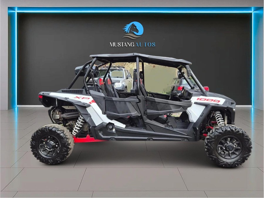 Polaris RZR photo 1