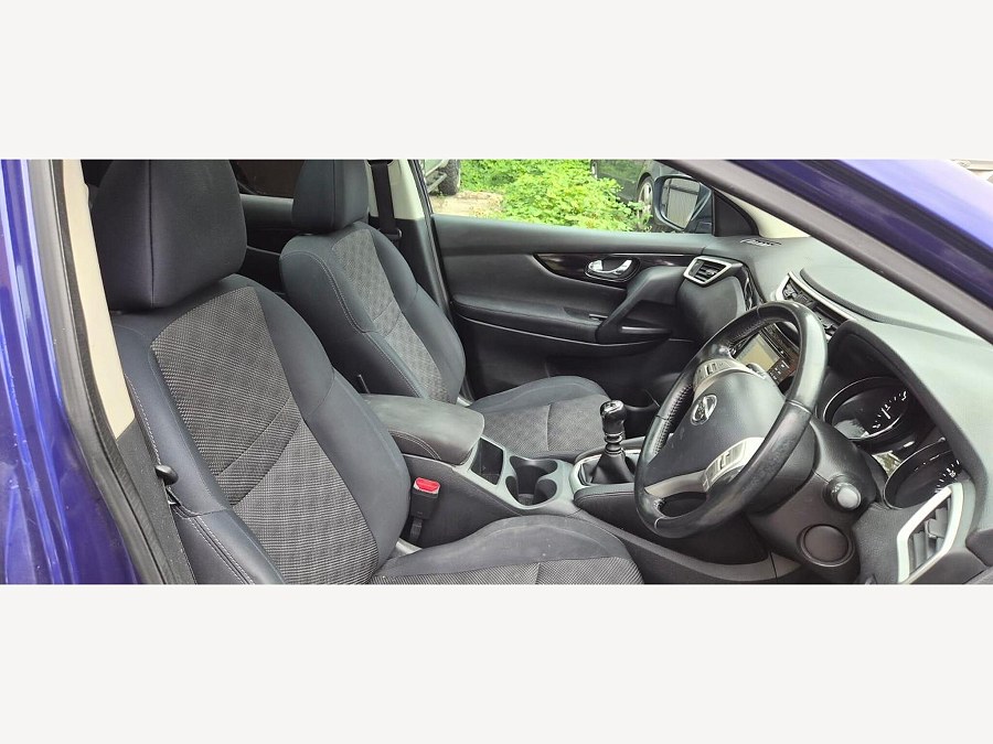 2014 Nissan Qashqai photo 14