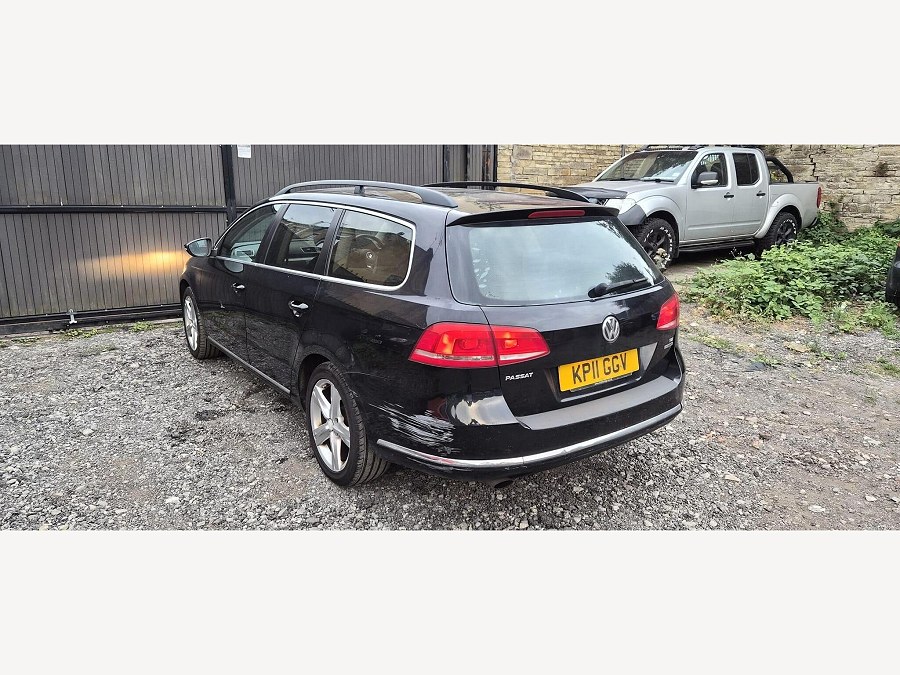 2011 Volkswagen Passat photo 4