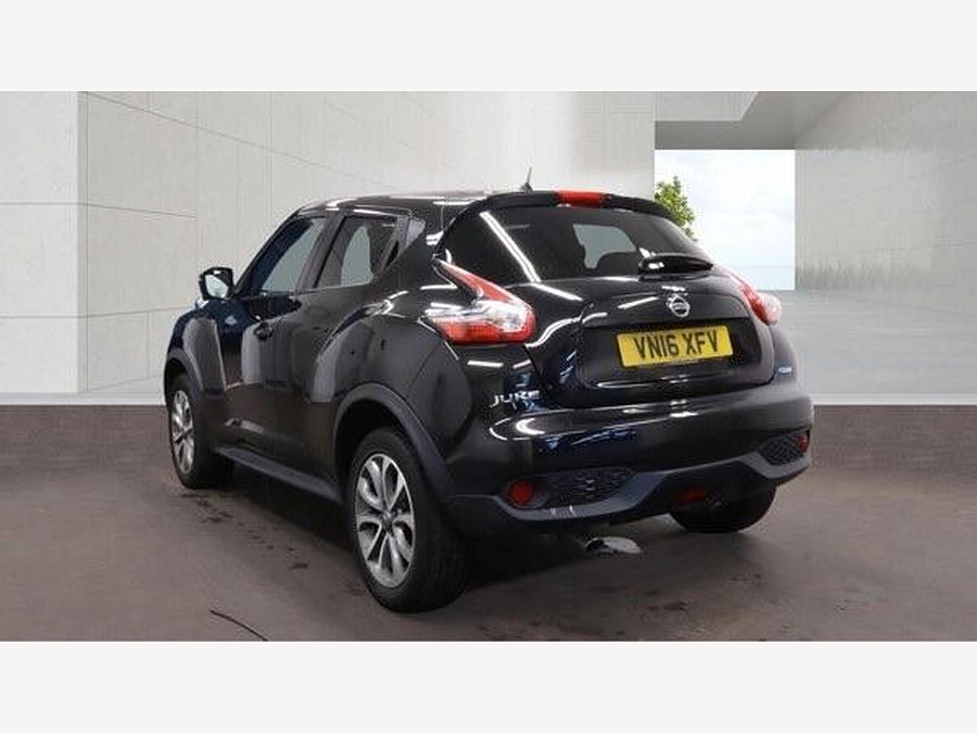 2016 Nissan Juke photo 3