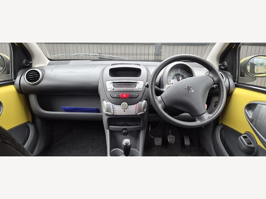 2007 Peugeot 107 photo 11