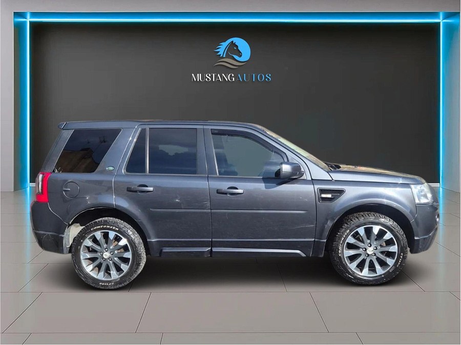 2010 Land Rover Freelander 2 photo 11