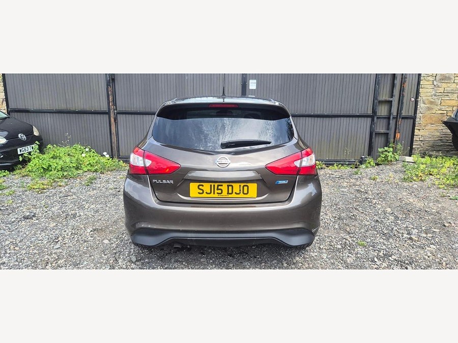 2015 Nissan Pulsar photo 8