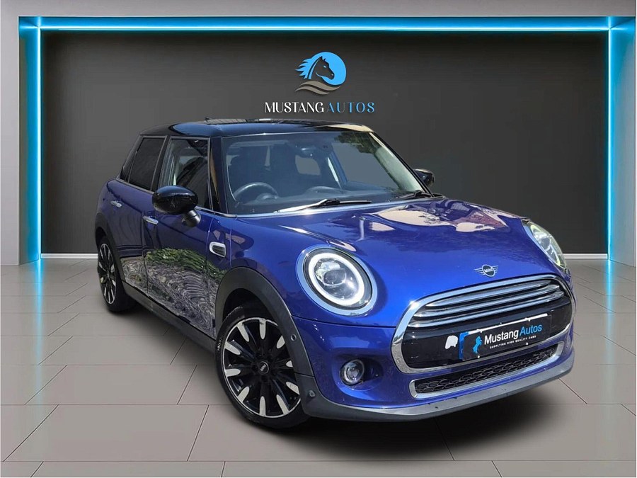 2019 MINI Hatch photo 1