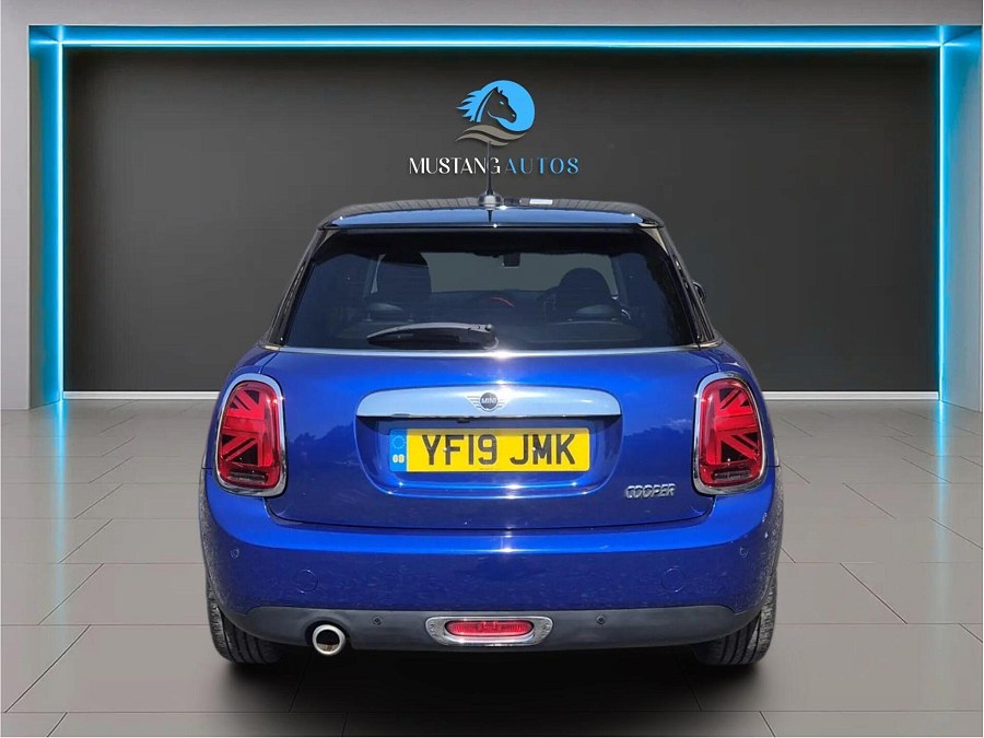 2019 MINI Hatch photo 10
