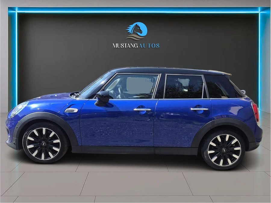 2019 MINI Hatch photo 9