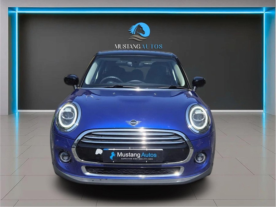 2019 MINI Hatch photo 2
