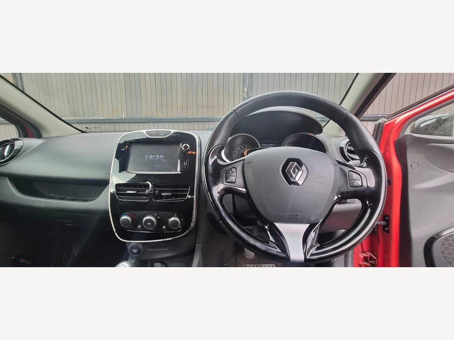 2015 Renault Clio photo 12