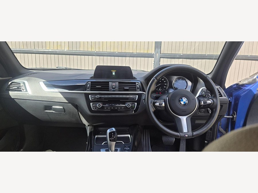 2019 BMW 1 Series photo 12