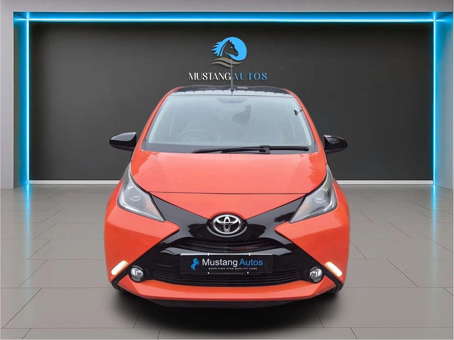 2015 Toyota AYGO photo 3