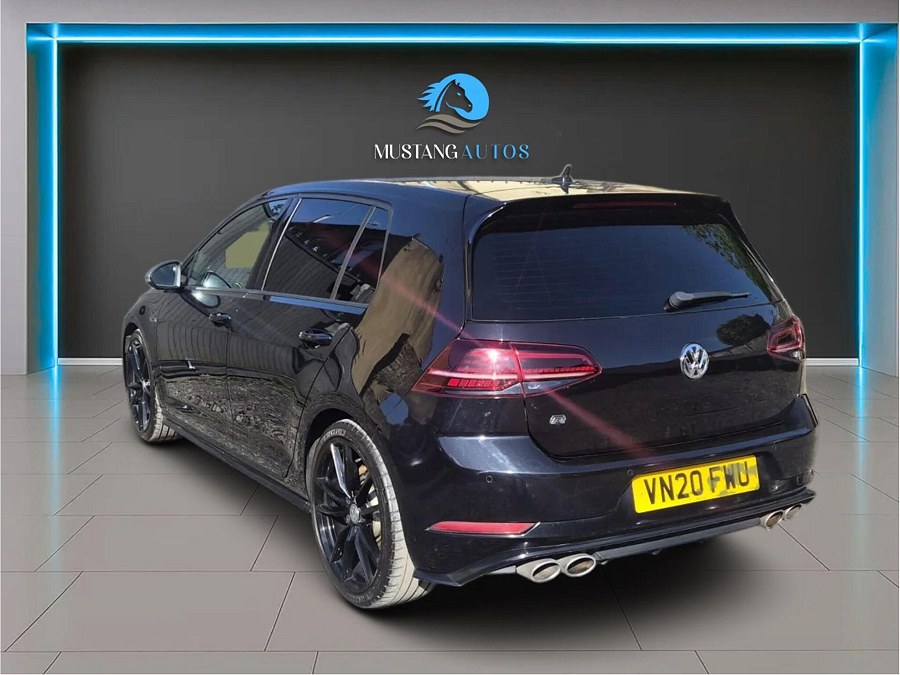 2020 Volkswagen Golf photo 4