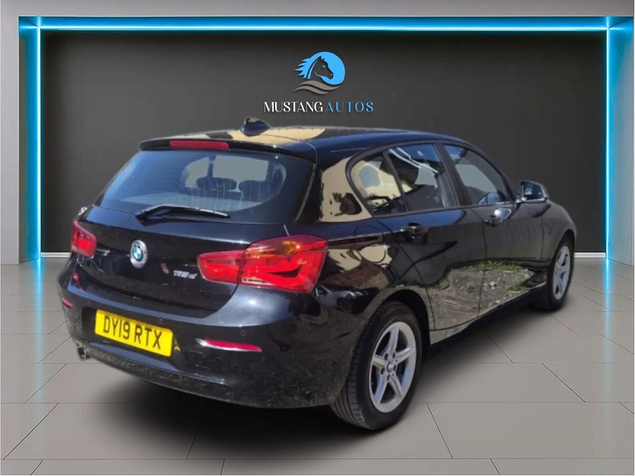 2019 BMW 1 Series photo 11