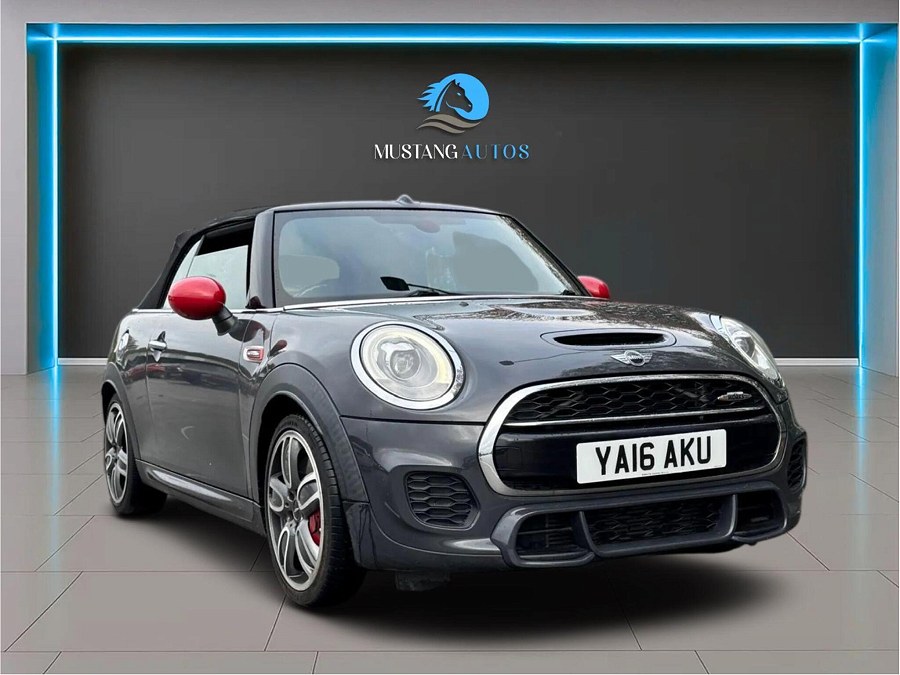 2016 MINI Convertible photo 5