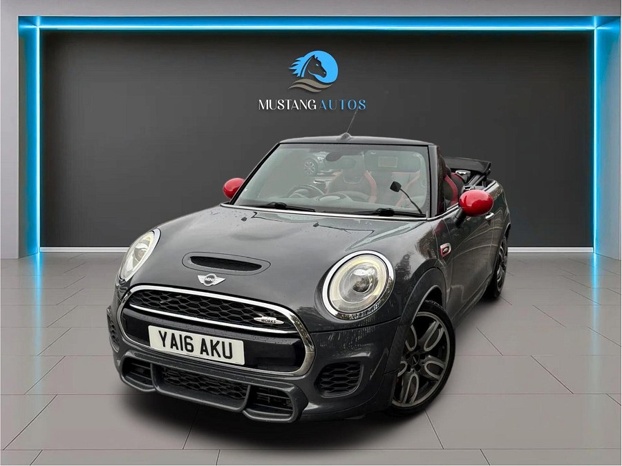 2016 MINI Convertible photo 7