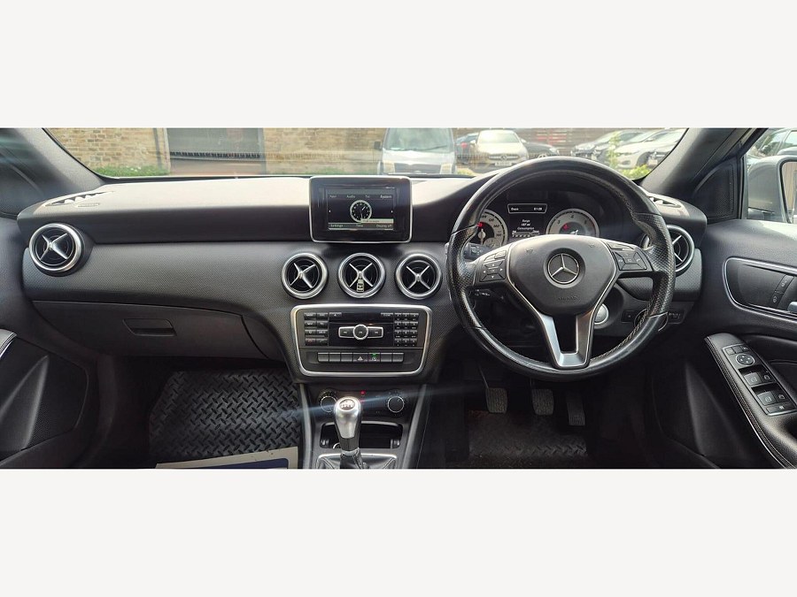 2015 Mercedes-Benz A Class photo 14