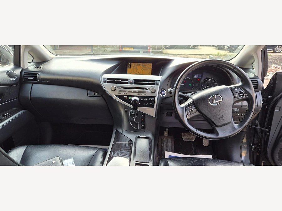 2010 Lexus RX photo 11