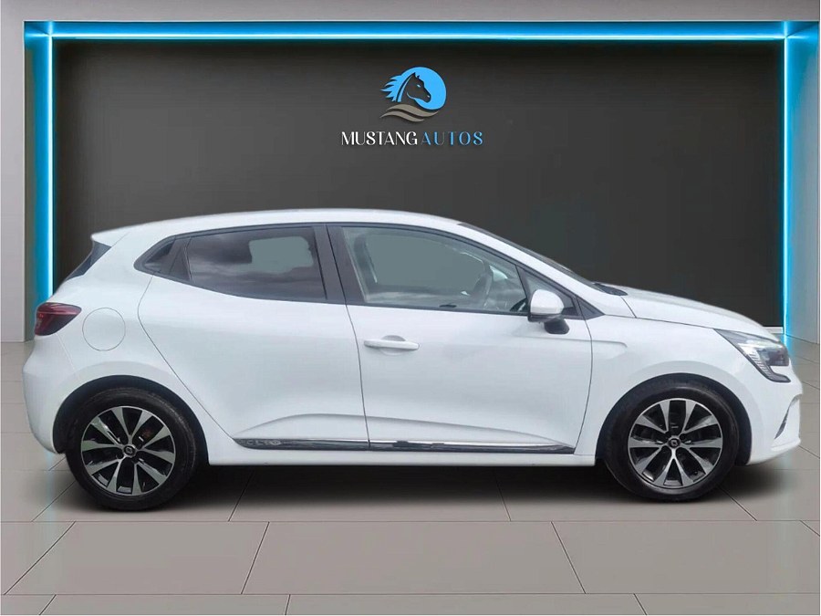 2020 Renault Clio photo 12