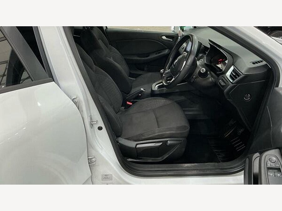 2020 Renault Clio photo 7