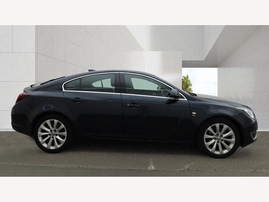 2016 Vauxhall Insignia photo 8