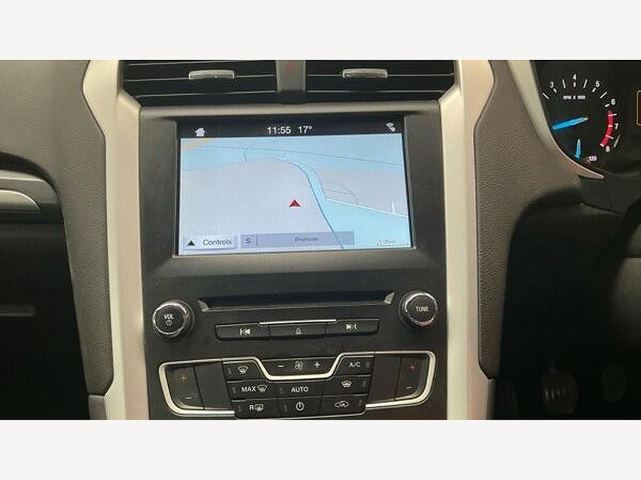 2017 Ford Mondeo photo 11