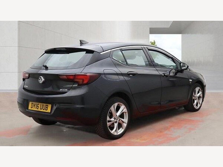 2016 Vauxhall Astra photo 9