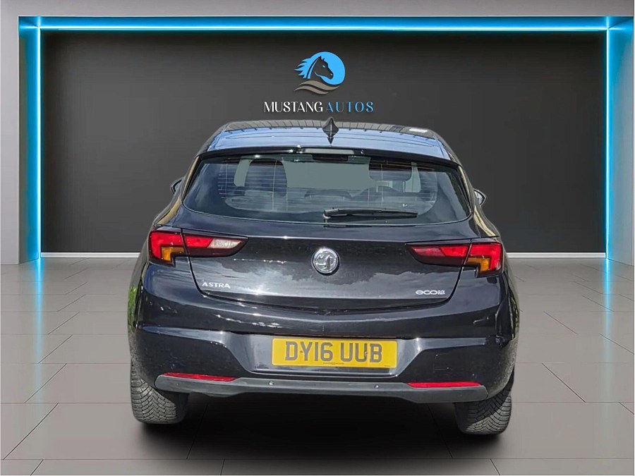 2016 Vauxhall Astra photo 10