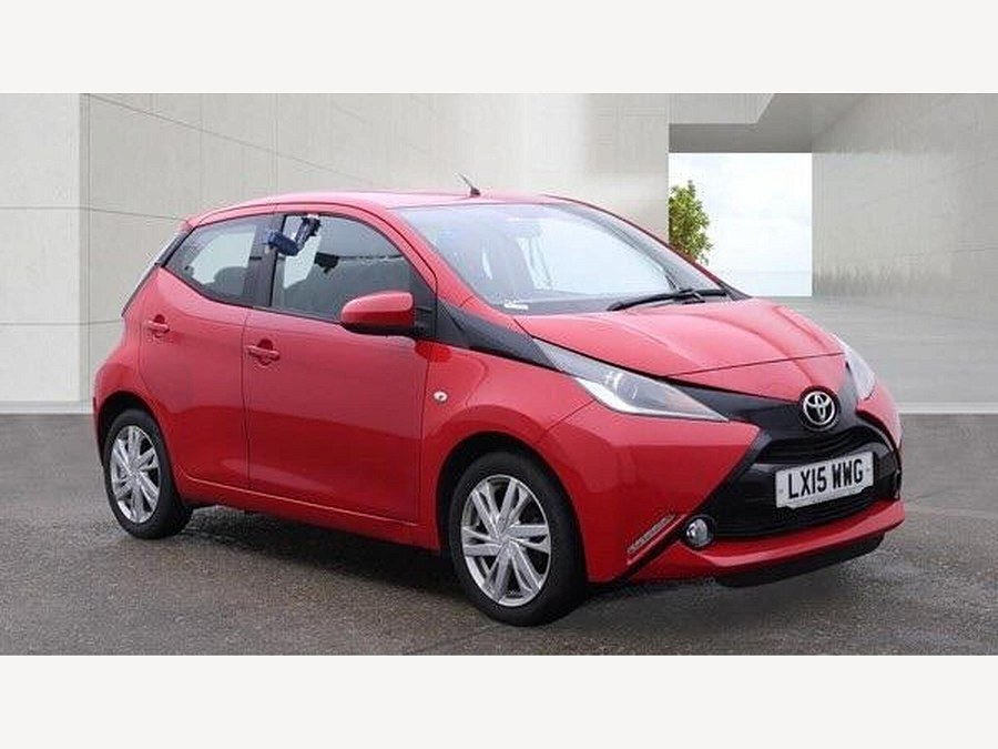 2015 Toyota AYGO photo 1