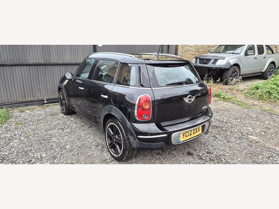 2012 MINI Countryman photo 4
