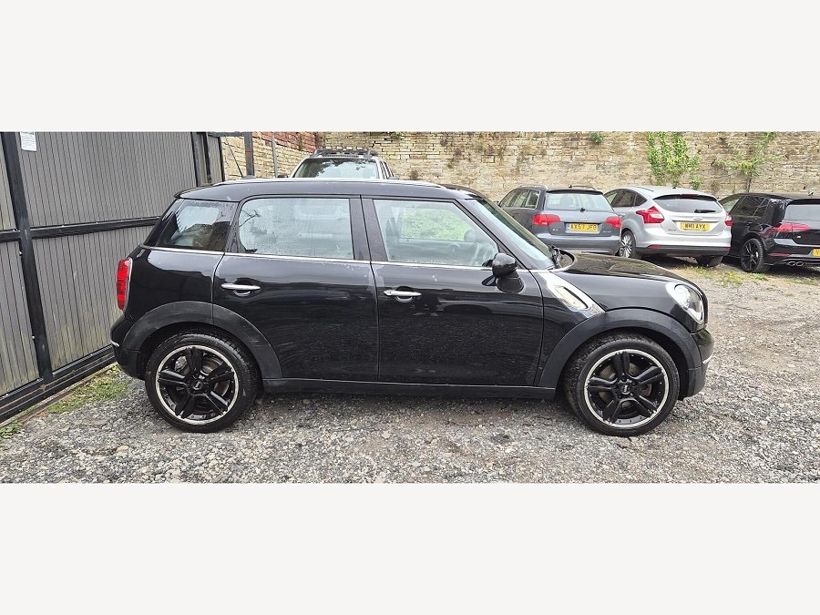 2012 MINI Countryman photo 9