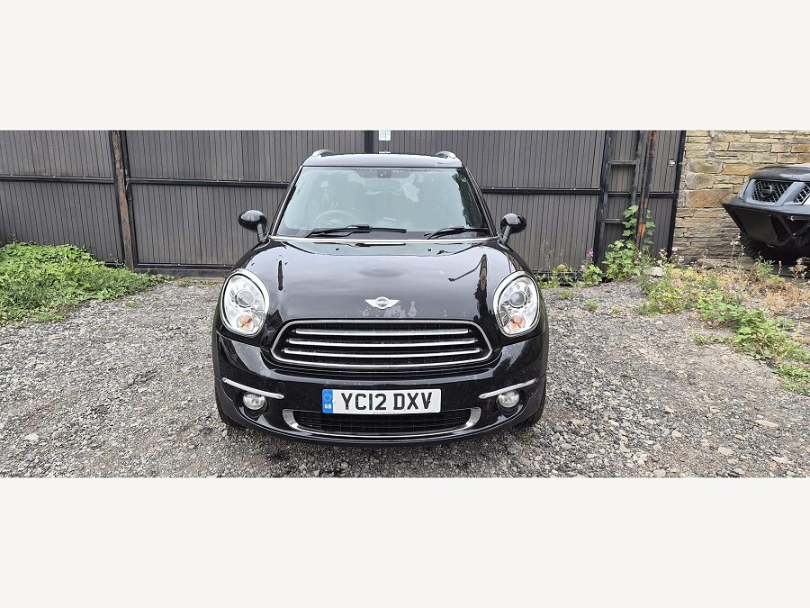 2012 MINI Countryman photo 2