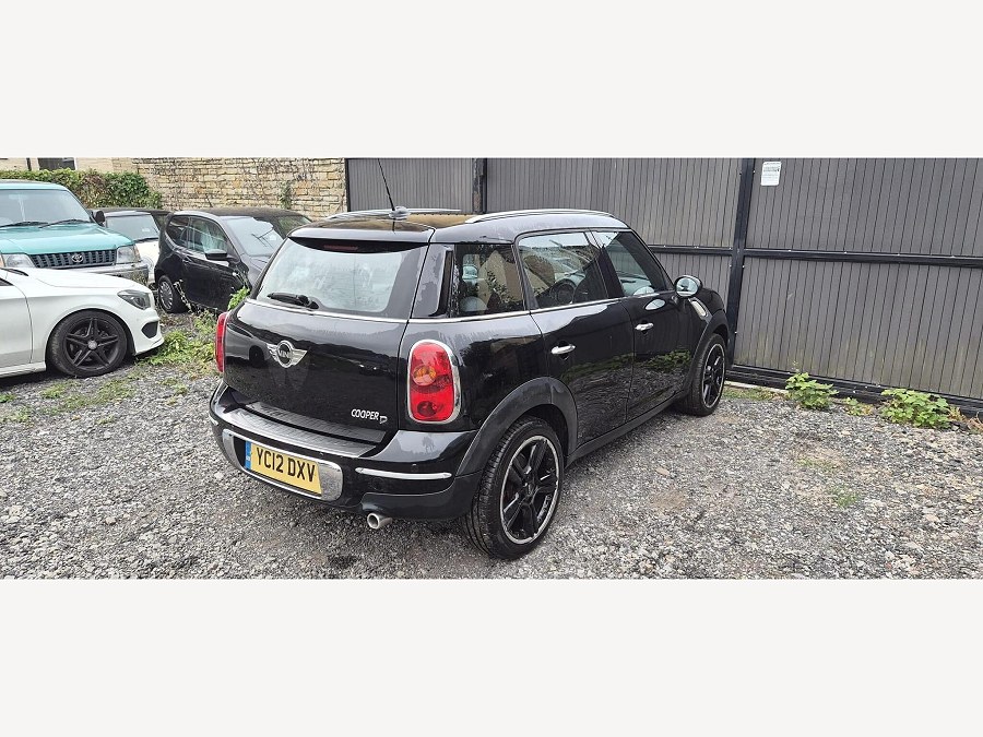 2012 MINI Countryman photo 10