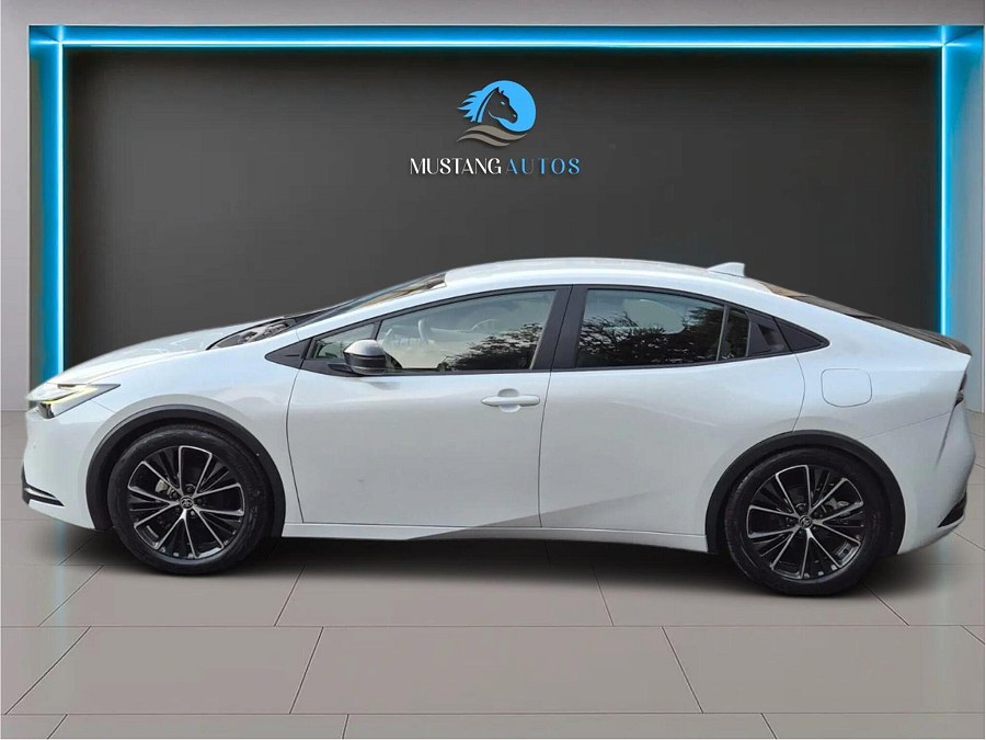 2023 Toyota Prius photo 7