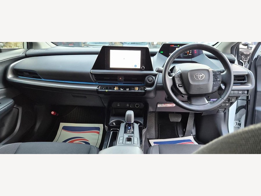 2023 Toyota Prius photo 12