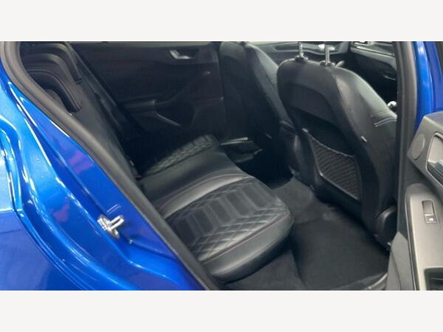 2022 Ford Focus photo 9