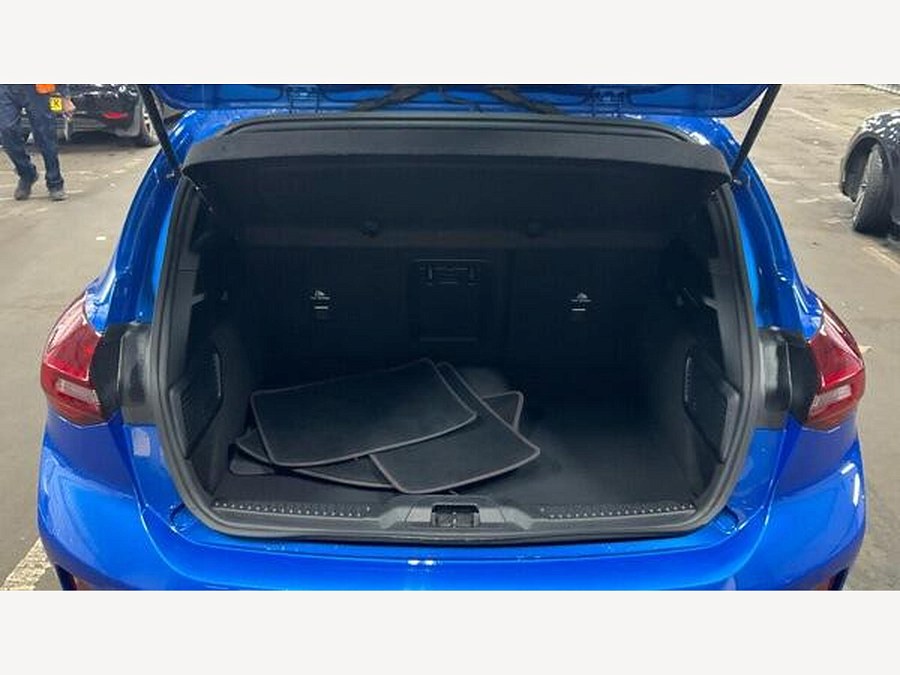 2022 Ford Focus photo 12