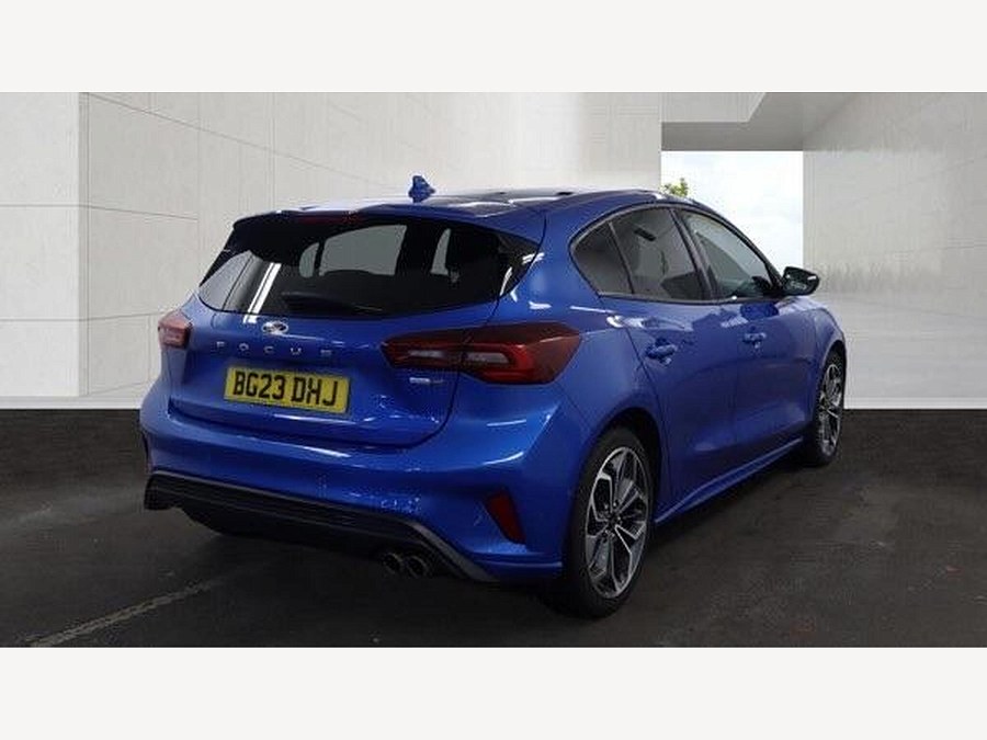 2022 Ford Focus photo 7