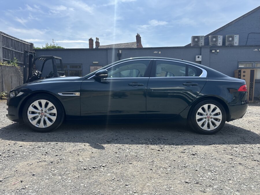 2016 JAGUAR XE photo 5