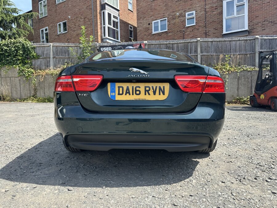 2016 JAGUAR XE photo 6
