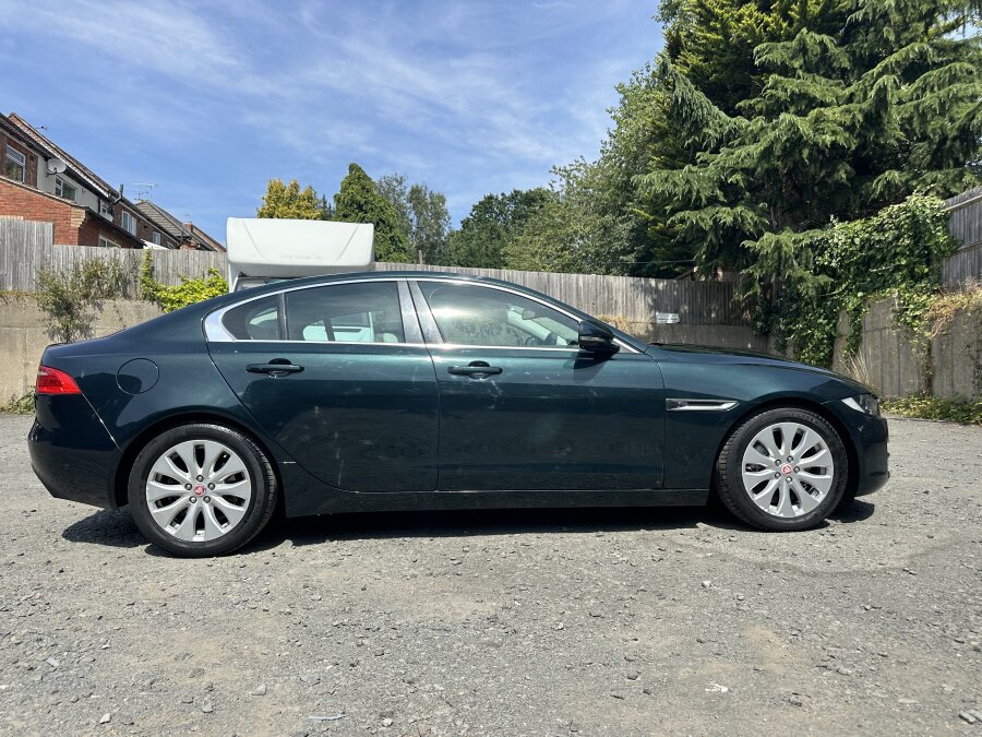 2016 JAGUAR XE photo 8