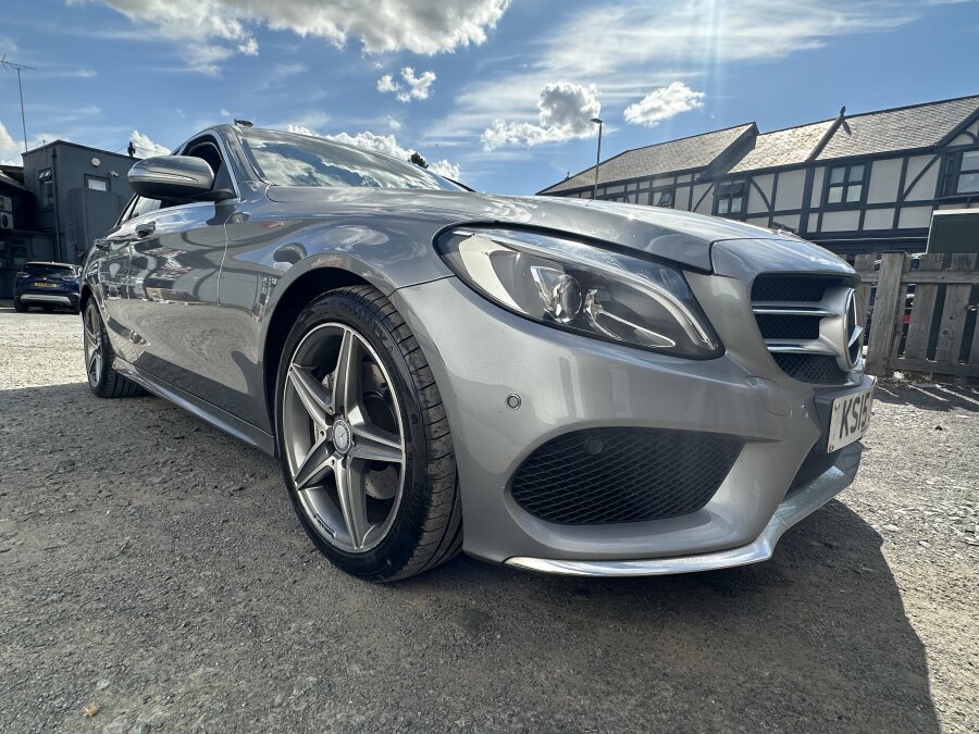 2015 MERCEDES C CLASS photo 1
