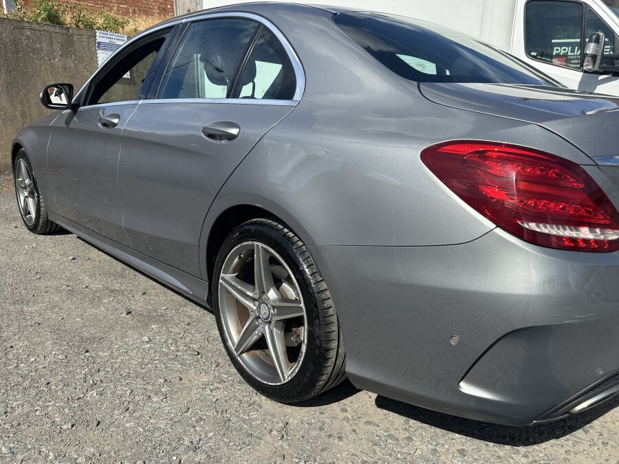 2015 MERCEDES C CLASS photo 9