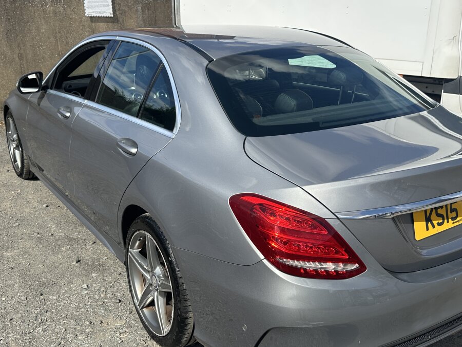 2015 MERCEDES C CLASS photo 10