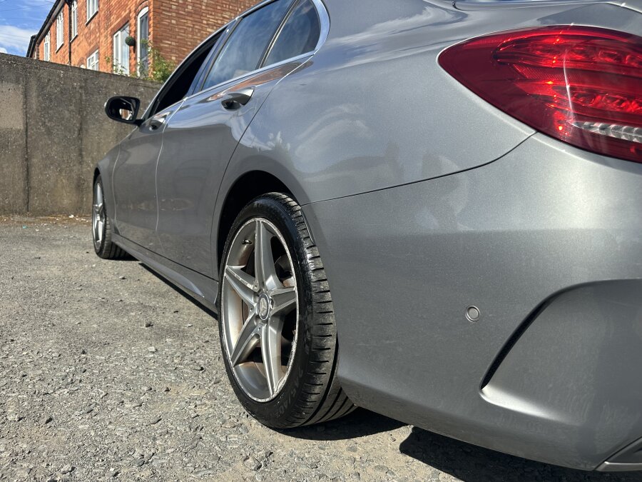 2015 MERCEDES C CLASS photo 14