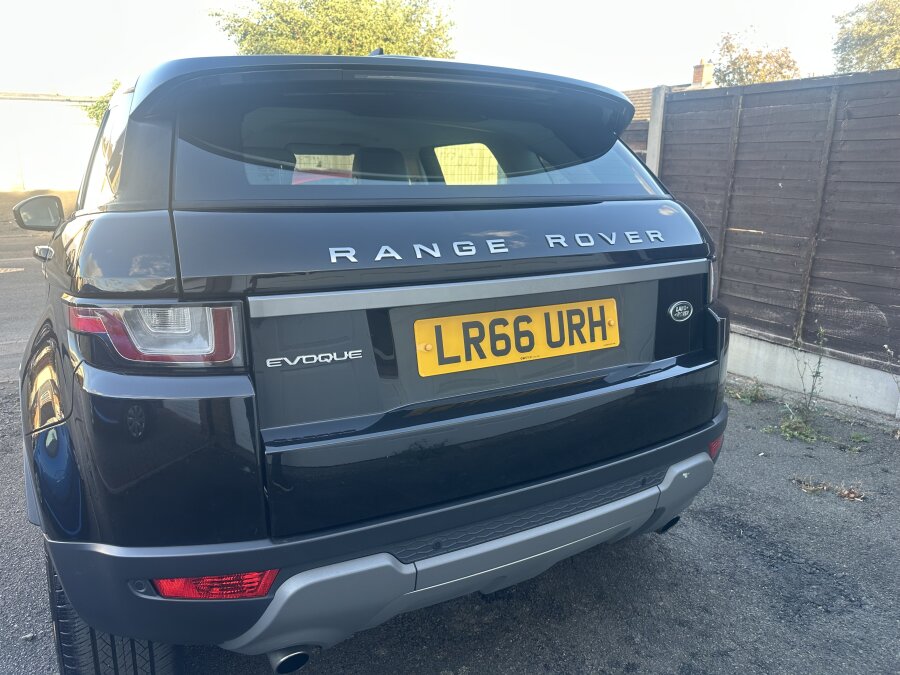 2016 Land Rover Evoque photo 5