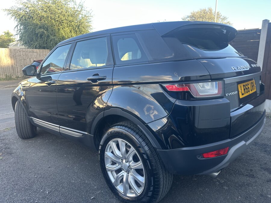 2016 Land Rover Evoque photo 6