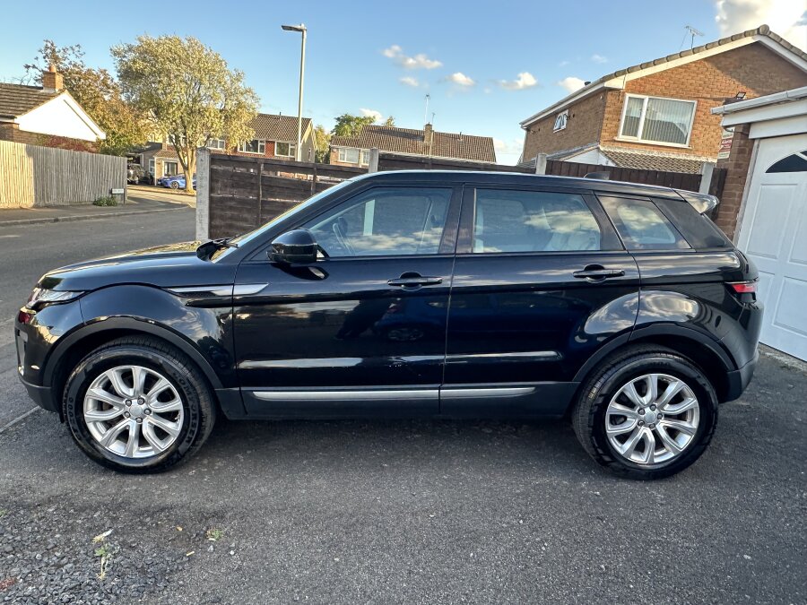 2016 Land Rover Evoque photo 11