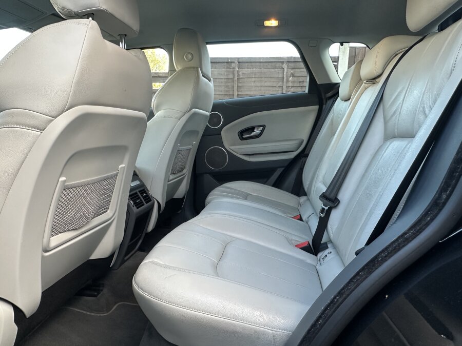 2016 Land Rover Evoque photo 14